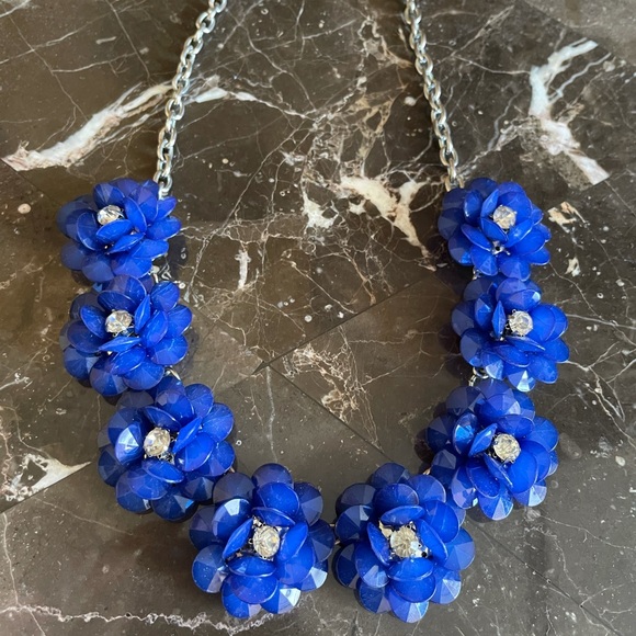 Statement necklace